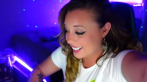 Jenna  - be back MONDAY night.  online show from 18, 12, 2025