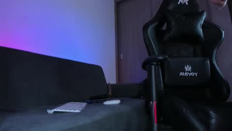  Usagi  online show from 3, 11, 2025