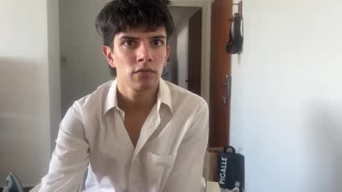 wellbehavedboy online show from 11, 4, 2026