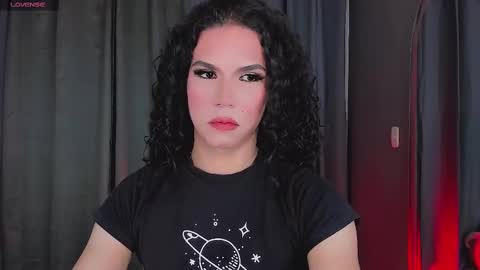 Snapshot of gatitavenecis1 chatting on 21, 12, 2024 Vnecis Marn online show from 21, 12, 2024