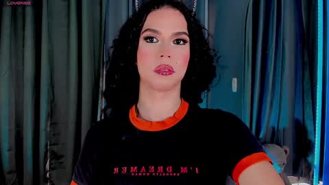 Snapshot of gatitavenecis1 chatting on 28, 12, 2024 Vnecis Marn online show from 28, 12, 2024