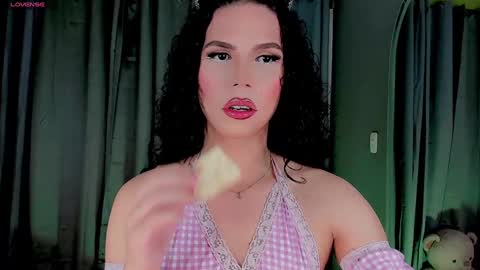 Snapshot of gatitavenecis1 chatting on 4, 1, 2025 Vnecis Marn online show from 4, 1, 2025