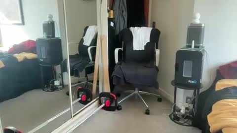 Mysteryman777 online show from 2, 4, 2026