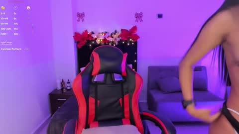 Snapshot of gemma_rose_ chatting on 14, 11, 2025 online show from 14, 11, 2025