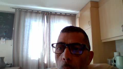 Snapshot of gen3841 chatting on 22, 4, 2026 Gen online show from 22, 4, 2026