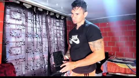 Snapshot of gendersonfit chatting on 31, 5, 2026 gendersonfit online show from 31, 5, 2026