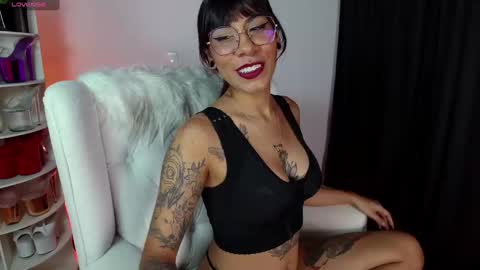 Snapshot of genesis073 chatting on 5, 3, 2025 genesis073 online show from 5, 3, 2025