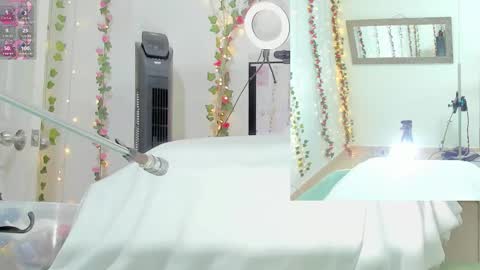 Snapshot of genesis__love_ chatting on 7, 10, 2025 Genesis online show from 7, 10, 2025