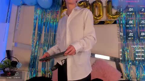 Snapshot of genesis_ask chatting on 3, 12, 2025 Genesis online show from 3, 12, 2025