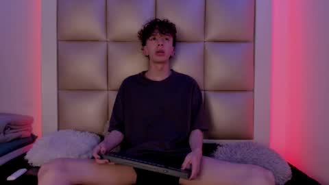 Snapshot of genesis_js chatting on 12, 2, 2026 genesis_js online show from 12, 2, 2026