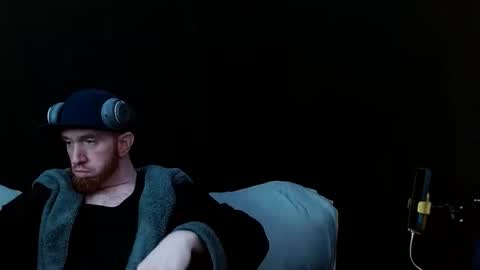 genitalwars online show from 12, 1, 2026