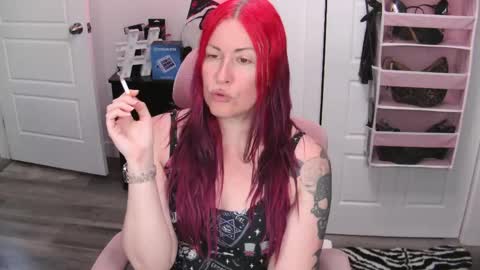 Snapshot of gennyrock chatting on 3, 6, 2026 Genny Rock and online show from 3, 6, 2026