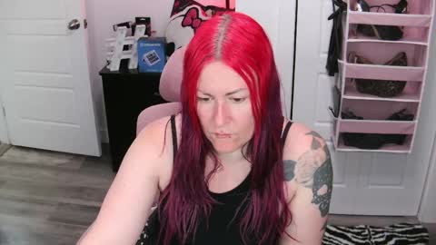 Snapshot of gennyrock chatting on 5, 6, 2026 Genny Rock and online show from 5, 6, 2026