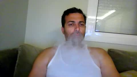 Snapshot of genteldevil chatting on 3, 11, 2025 genteldevil online show from 3, 11, 2025