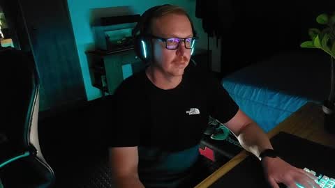 Snapshot of gentleman_xoxo chatting on 28, 3, 2026 Gentleman online show from 28, 3, 2026