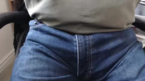 Snapshot of genus5678 chatting on 6, 11, 2025 genus5678 online show from 6, 11, 2025