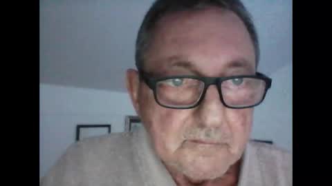 Snapshot of georg1412 chatting on 24, 9, 2025 georg1412 online show from 24, 9, 2025