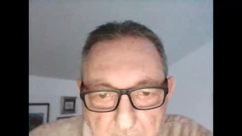 Snapshot of georg1412 chatting on 17, 2, 2026 georg1412 online show from 17, 2, 2026