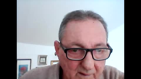Snapshot of georg1412 chatting on 18, 2, 2026 georg1412 online show from 18, 2, 2026