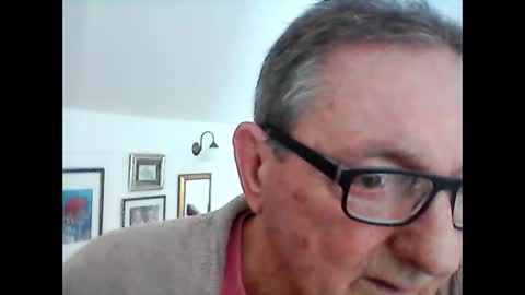 Snapshot of georg1412 chatting on 23, 3, 2026 georg1412 online show from 23, 3, 2026