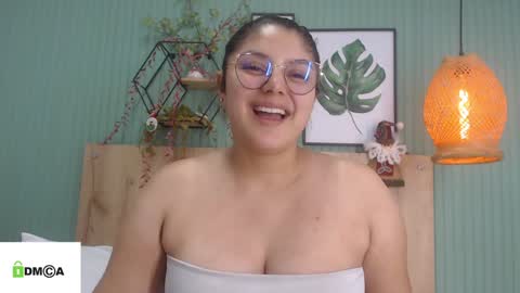 Snapshot of george_jonnes69 chatting on 28, 12, 2024 Geo J online show from 28, 12, 2024