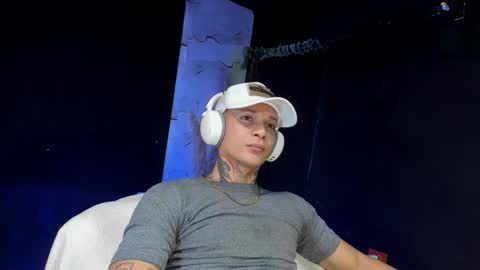 independent model online show from 5, 3, 2026