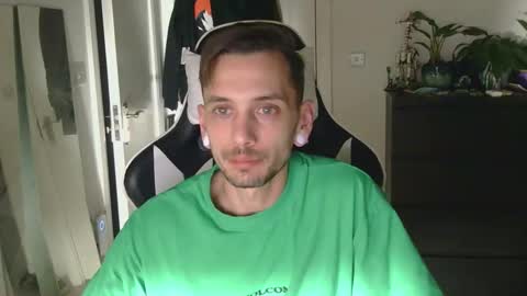 Snapshot of georgek0011 chatting on 17, 1, 2026 georgek0011 online show from 17, 1, 2026