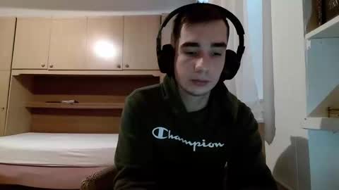 Snapshot of georgeyuno chatting on 18, 12, 2024 George Yuno online show from 18, 12, 2024