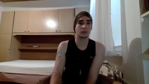 Snapshot of georgeyuno chatting on 19, 12, 2024 George Yuno online show from 19, 12, 2024