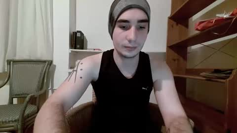 Snapshot of georgeyuno chatting on 20, 12, 2024 George Yuno online show from 20, 12, 2024