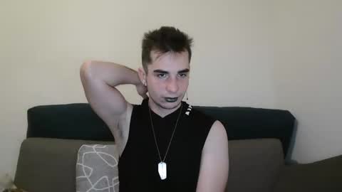 Snapshot of georgeyuno chatting on 12, 1, 2025 George Yuno online show from 12, 1, 2025