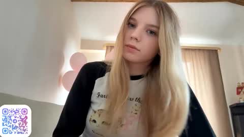 Snapshot of georgietiogangco chatting on 21, 9, 2025 Chloe online show from 21, 9, 2025