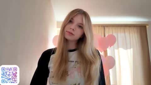 Snapshot of georgietiogangco chatting on 22, 9, 2025 Chloe online show from 22, 9, 2025