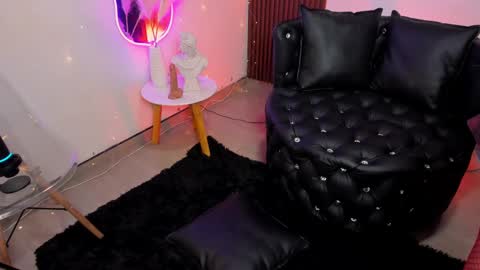 Georgina Caruso online show from 12, 3, 2025