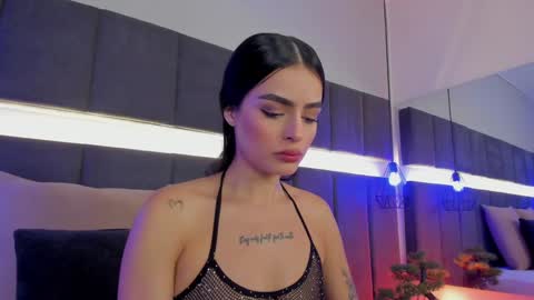 Kendal  online show from 30, 1, 2025