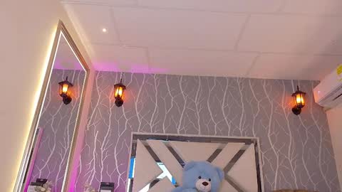    online show from 12, 9, 2025