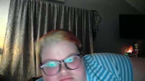 Snapshot of gerivenburg20 chatting on 4, 3, 2026 gerivenburg20 online show from 4, 3, 2026