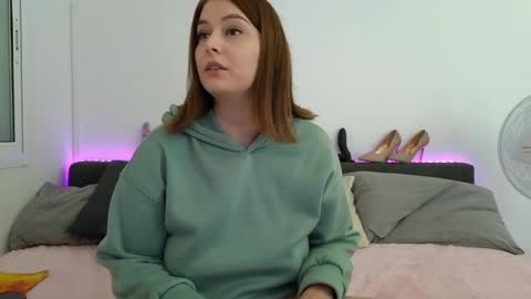 Snapshot of germangirl1996 chatting on 26, 12, 2024 Nadine online show from 26, 12, 2024