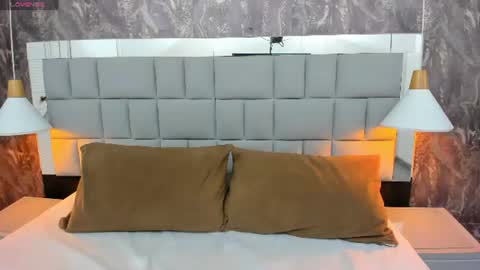 gia_bell online show from 25, 6, 2026