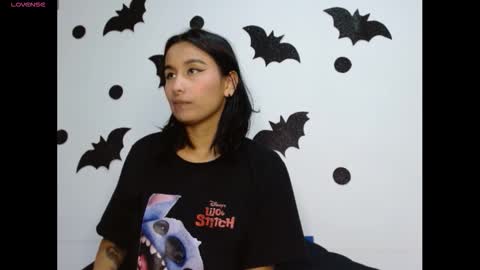 Gia Lee online show from 25, 10, 2025