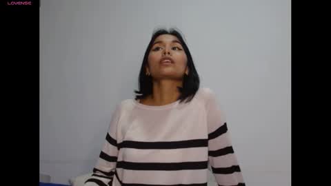 Gia Lee online show from 29, 11, 2025