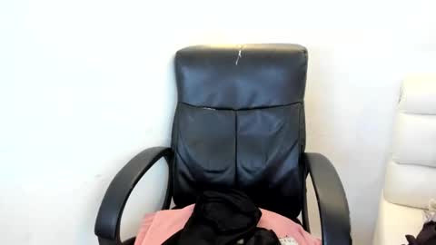 nahomi online show from 18, 1, 2025