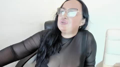 nahomi online show from 19, 1, 2025