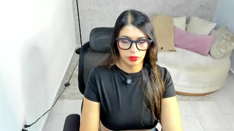 Snapshot of gia_watsonn chatting on 23, 5, 2026 Gia online show from 23, 5, 2026