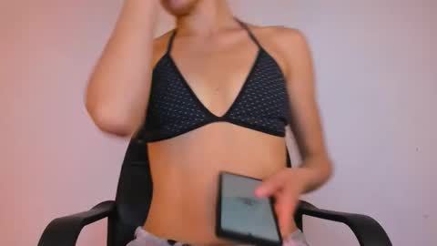 GIA WHITE Independet  online show from 15, 9, 2025