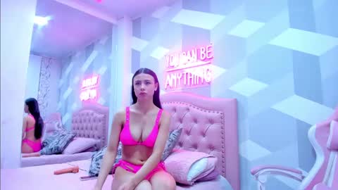 Snapshot of gianna_watson chatting on 1, 3, 2025 gianna_watson online show from 1, 3, 2025