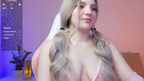 Snapshot of giannagem chatting on 2, 3, 2025 Roxy online show from 2, 3, 2025