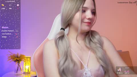 Snapshot of giannagem chatting on 3, 3, 2025 Roxy online show from 3, 3, 2025