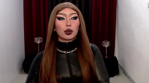 Gia X online show from 12, 1, 2025