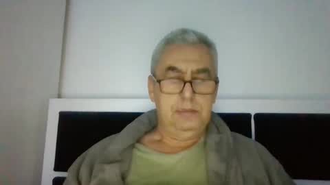 gigi1970 online show from 11, 11, 2025